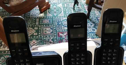 Photo of free Three handset Wireless phone (Meole Brace SY3) #1