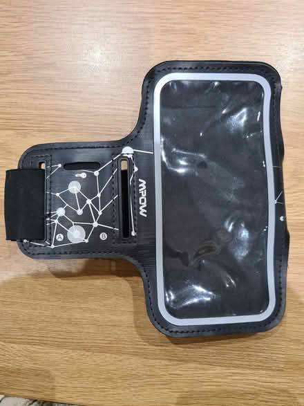 Photo of free Running armband phone holder (Didcot OX11) #1