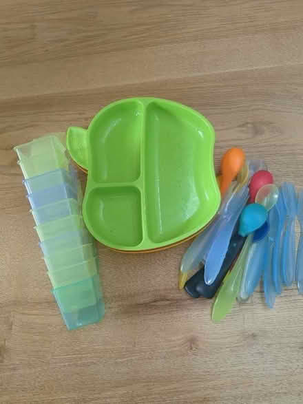 Photo of free Kids plastic weaning items (Snaresbrook E11) #1
