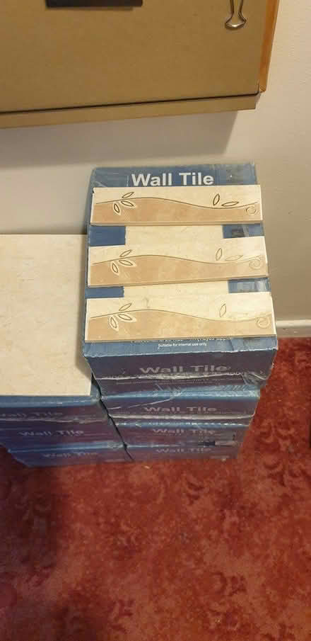Photo of free bathroom Ceramic tiles (Woodley RG5) #4