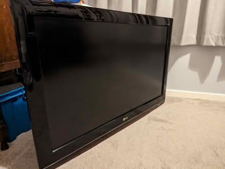 Photo of free TV (Great Baddow CM2) #1