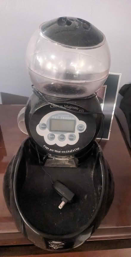 Photo of free Automatic Car Feeder (New York) #1