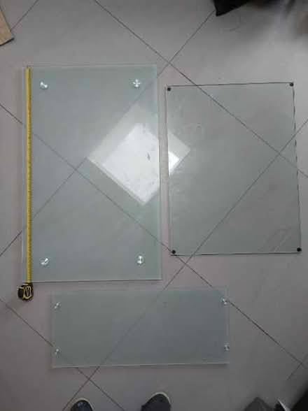 Photo of free Various pieces of strong glass (HA1) #1