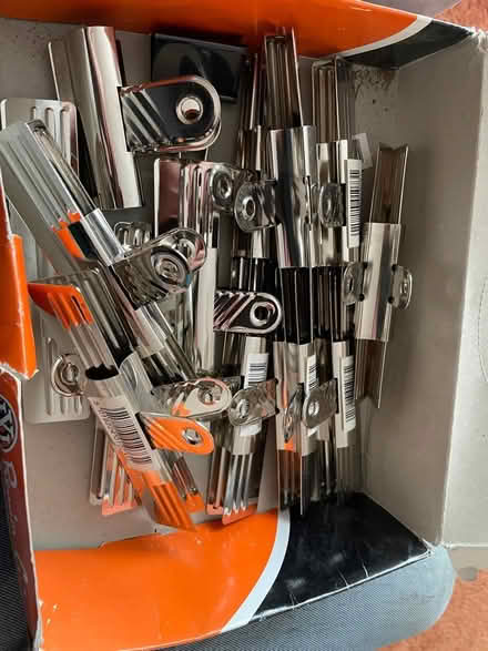 Photo of free Assorted bulldog clips (Tilgate) #1