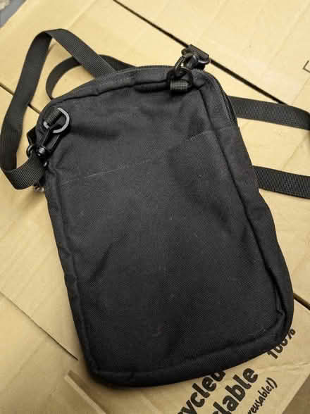 Photo of free Nike cross-body bag (N1) #3