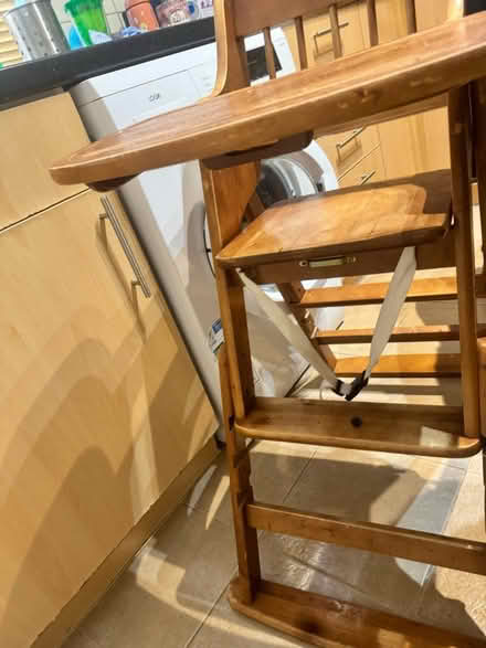 Photo of free Highchair (KT8 East Molesey) #4