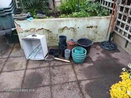 Photo of free Miscellaneous gardening stuff (North Watford WD24) #1
