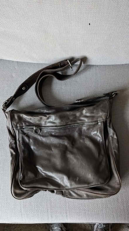 Photo of free reiss leather bag (N1) #1