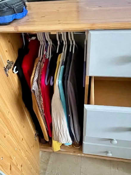Photo of free Cute Chest of Drawers with Wardrobe. Bussage area (Bussage GL6) #3