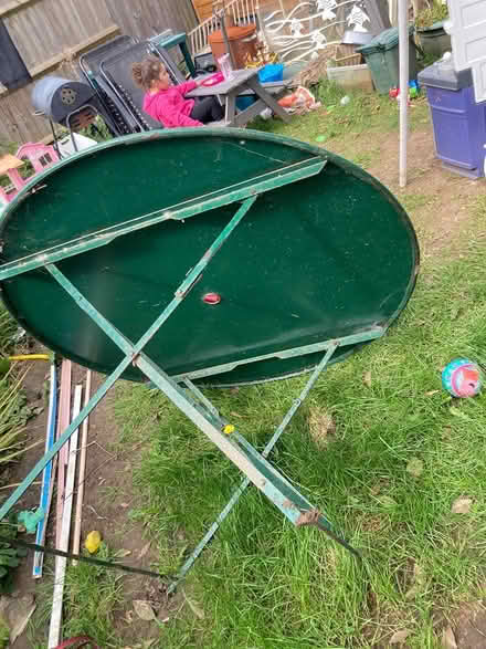 Photo of free Garden table (Greater leys OX4) #1