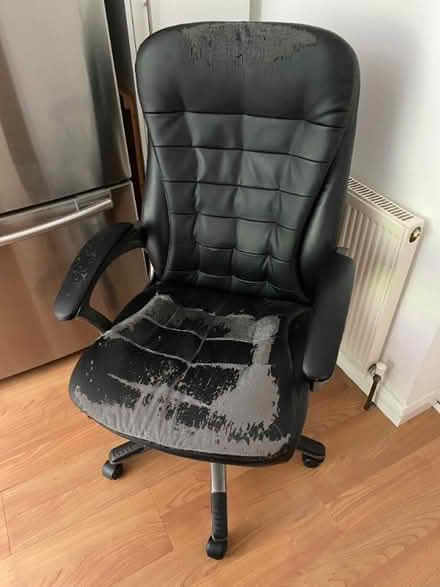 Photo of free Large Office Chair (King's College Playing Fields HA4) #1