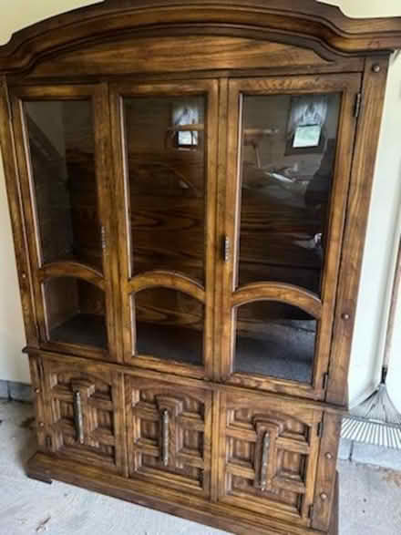 Photo of free Dining table, chairs and hutch (Burghill, OH) #1
