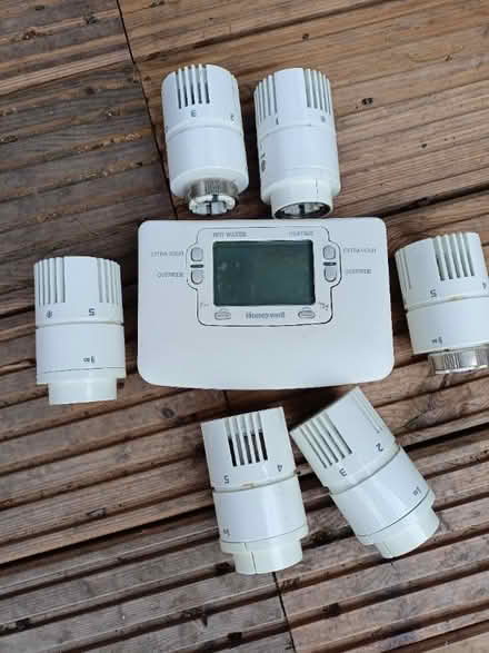 Photo of free Central heating controller and thermostatic radiator valves (Chiswick W4) #1