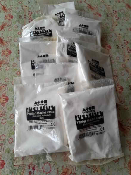 Photo of free Craft paint and papier mache sachets (Harley Shute TN38) #1