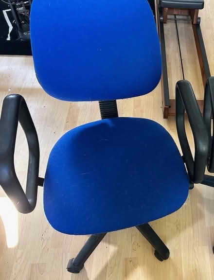 Photo of free Blue office/desk swivel chair (Uley GL11) #1