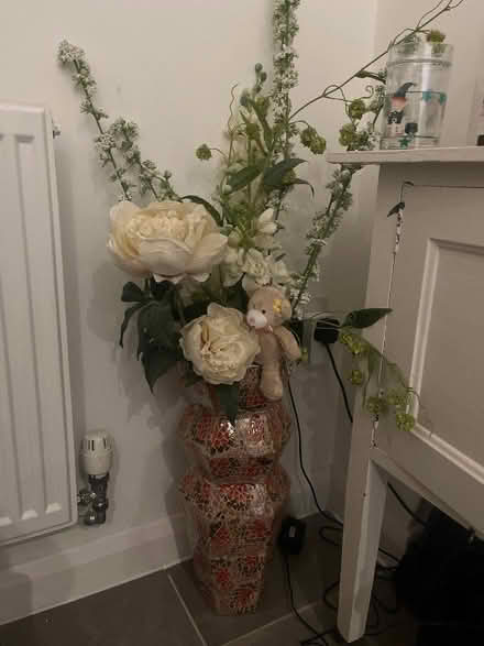 Photo of free Vase with fake flowers (Mold CH7) #1
