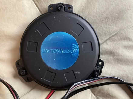 Photo of free Vibro-Acoustic speakers & amp (North Oakland near Emeryville) #2