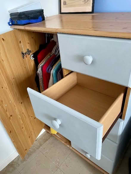 Photo of free Cute Chest of Drawers with Wardrobe. Bussage area (Bussage GL6) #2