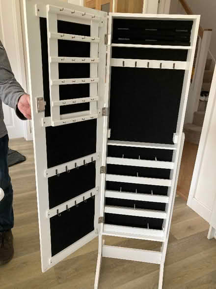 Photo of free Full length mirror and jewellery cabinet (Harbury CV33) #2