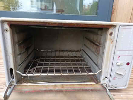 Photo of free Tabletop electric oven / grill (Chiswick W4) #2