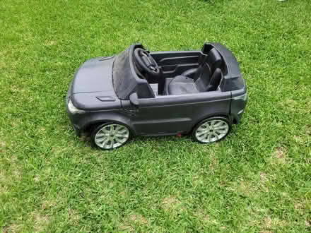 Photo of free Electric car for child (9303 Pinewood Dr. Dallas) #1