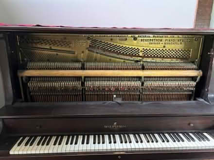 Photo of free Piano (Burghill, OH) #4