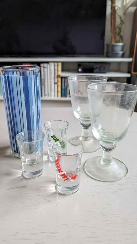 Photo of free a selection of mugs and glasses (N1) #2