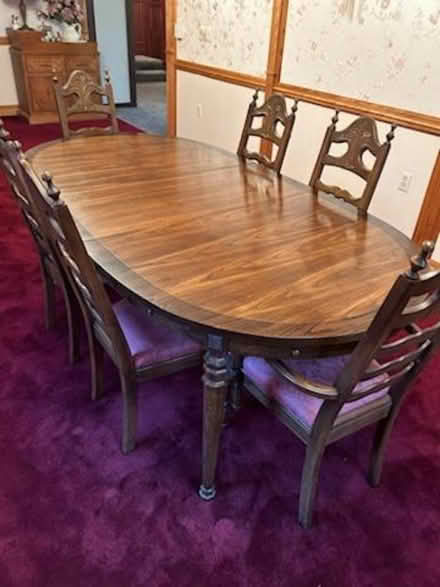 Photo of free Dining table, chairs and hutch (Burghill, OH) #3