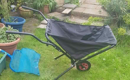 Photo of free Collapsible Wheelbarrow (Hornchurch RM12) #1