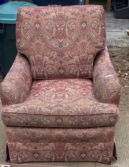 Photo of free Arm chair (NW DC Friendship/Chevy Chase) #1