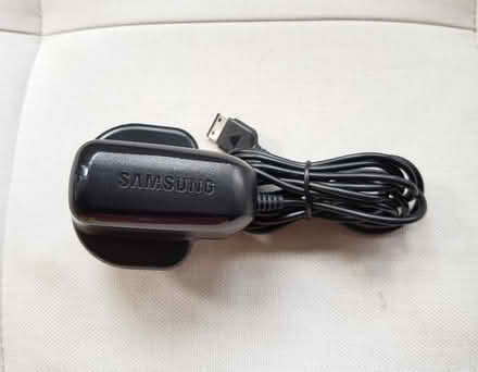 Photo of free Samsung phone charger (Northchurch HP4) #1