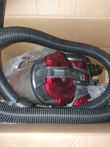 Photo of free Hoover/ vacuum, for parts (Borough High Street, SE1) #3