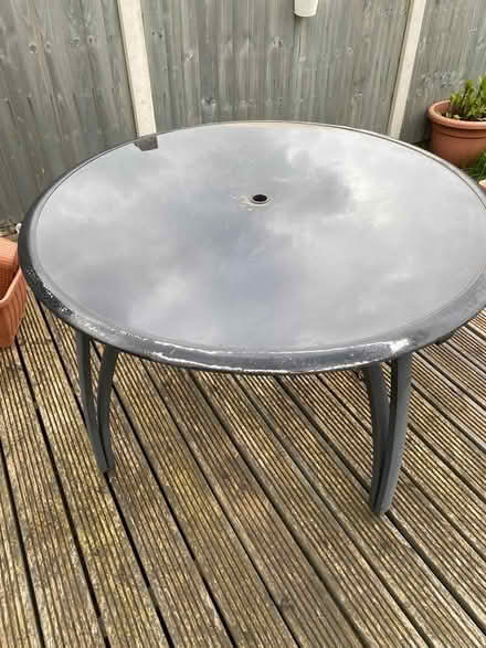 Photo of free Garden table and 3 chairs (S2 Arbourthorne) #1