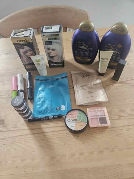 Photo of free Make up, hair, and bath items (Leeds LS15) #2