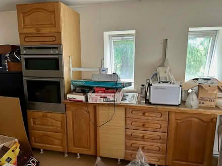 Photo of free Old oak kitchen units - for garage or workshop (Gomshall GU5) #2