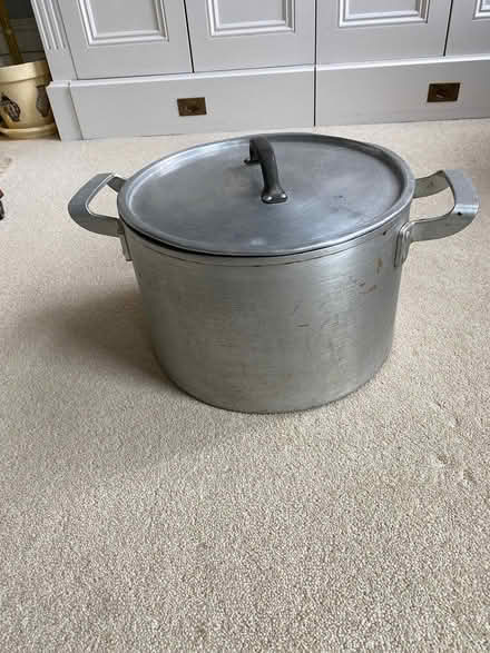 Photo of free Large catering saucepan (London, Barnes, SW13) #2