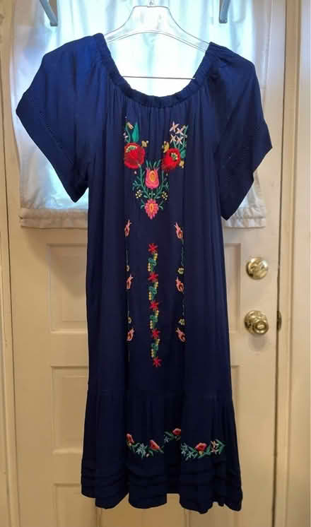 Photo of free Sahalie Peasant dress (Pasadena, near Bungalow Heaven) #1