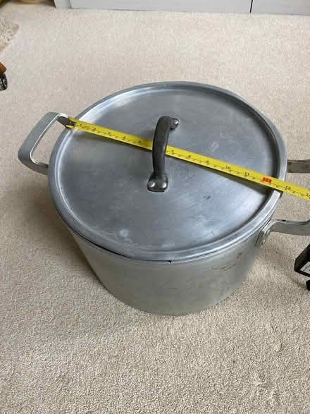 Photo of free Large catering saucepan (London, Barnes, SW13) #1