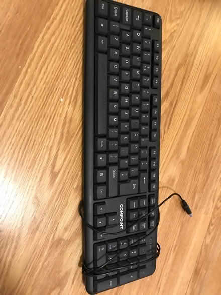 Photo of free Keyboard for computer (Wells) #1