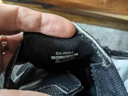 Photo of free Shimano cleated SPD-SL (EU 46) (Hackbridge) #3