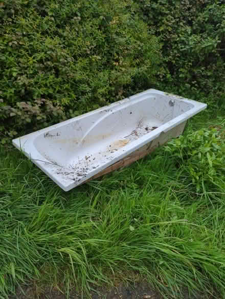 Photo of free Old acrylic bath (BS7) #1