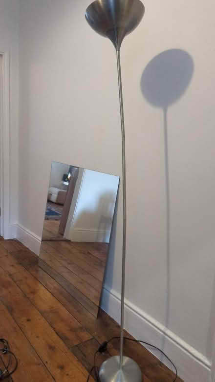 Photo of free Standing lamp (SE5) #1