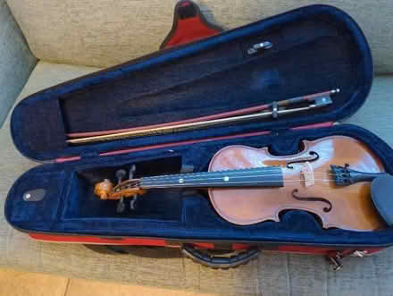Photo of free 1/2 size stentor violin (St Albans AL1) #1