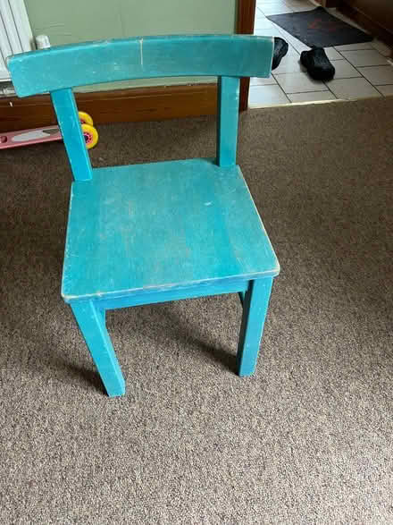 Photo of free kids chair (CB4) #1