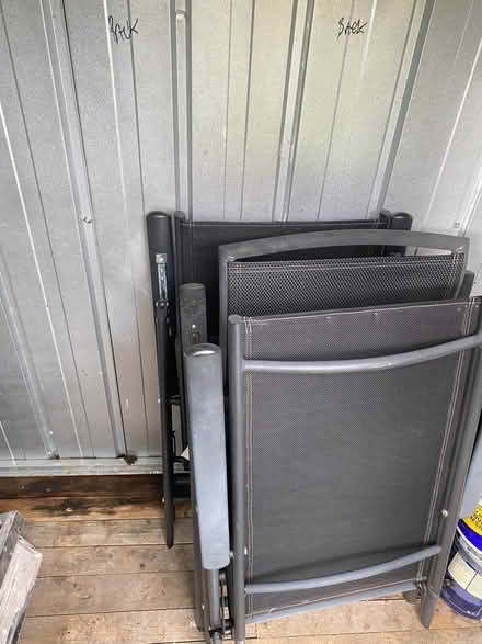 Photo of free Garden table and 3 chairs (S2 Arbourthorne) #2