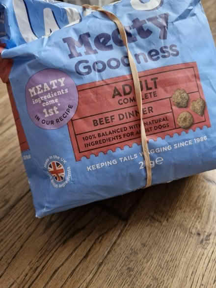 Photo of free Wagg dog food. Open packet (E17) #3