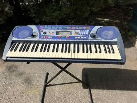 Photo of free Yamaha keyboard + adjustable stand (Highland Park) #1