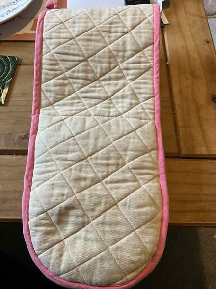 Photo of free Oven gloves (Waddon) #2