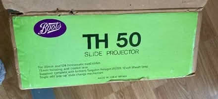 Photo of free Slide projector and screen (Kingston Bagpuize OX13) #2