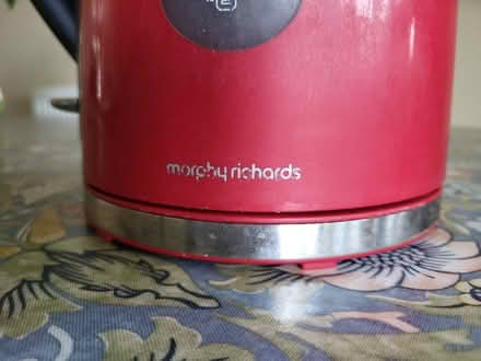 Photo of free Red kettle, working but no automatic switch off (Corston) #3